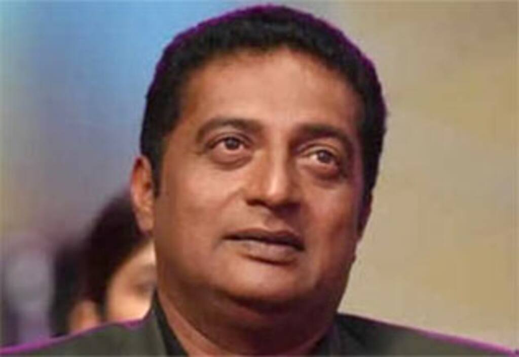 என்னுடன் நடிக்க சில ஹீரோக்களுக்கு பயம் : சொல்கிறார் பிரகாஷ்ராஜ்