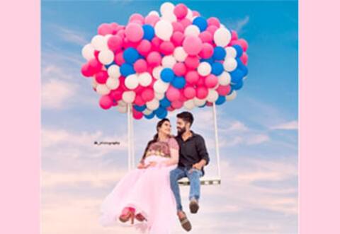பலூன்களுடன் அந்தரத்தில் பறந்தபடி போட்டோஷூட் : சூப்பராக ட்ரிக் செய்த அனு சுலாஷ்