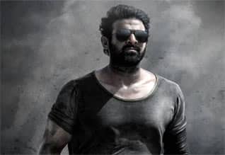 சலார் படப்பிடிப்பு : இரவு நேர ஆக்சன் மூடில் பிரபாஸ்