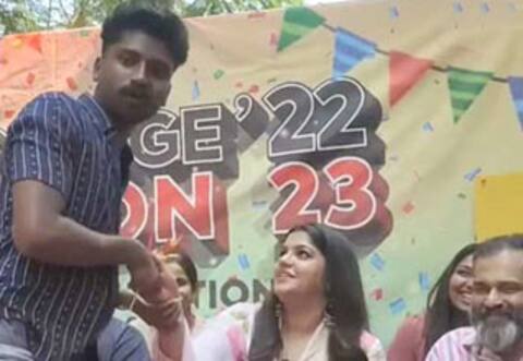 அபர்ணாவிடம் அத்துமீறிய மாணவர் சஸ்பெண்ட் : மன்னிப்பு கேட்டது மாணவர் சங்கம்