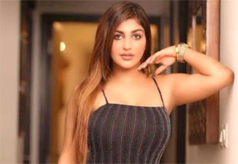 யாஷிகாவிற்கு பிடிவாரண்ட் : கைதாக வாய்ப்பு