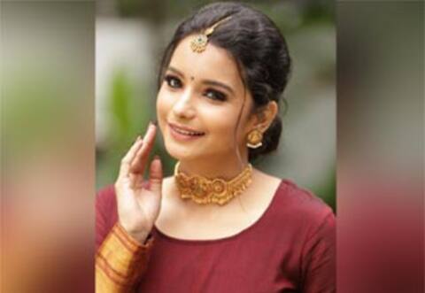தற்கொலைக்கு முயன்ற லாவண்யா! என்ன காரணம் தெரியுமா?