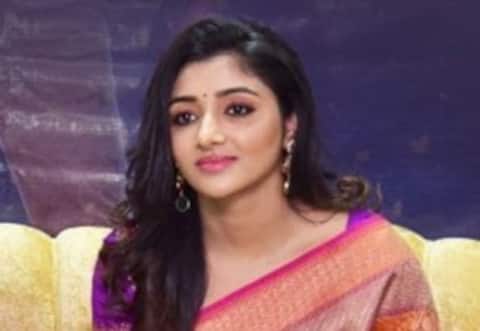 திடீர் வெளிச்சத்தால் பிரபலமாகும் மிர்னா மேனன்
