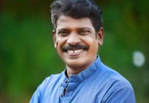 மலையாள கமெடி நடிகர் கொல்லம் சுதி சாலை விபத்தில் மரணம்