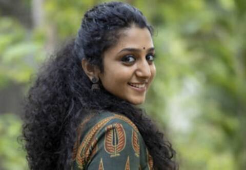 தமிழில் ஹீரோயின் ஆன மலையாள நடிகை