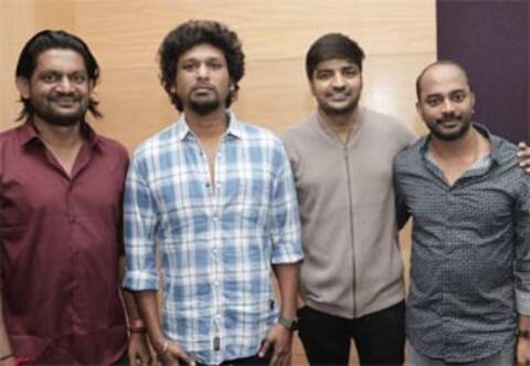 சாதி, மதங்களை பார்க்காமல் குழந்தைகளை படிக்க வையுங்க: நடிகர் சதீஷ்