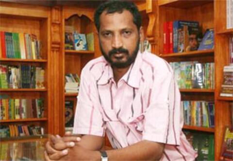 ஆனந்த யாழை.... மீட்டிய நா.முத்துக்குமாரின் பிறந்த தினம் இன்று : உங்களுக்கு பிடித்த பாடல் என்ன...?