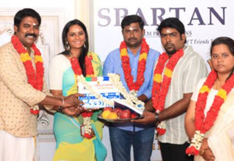சோலோ ஹீரோயின் ஆன லட்சுமி பிரியா