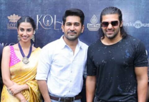 ரொமான்ஸ் கிடைக்காமல் செய்கிறார்கள்: விஜய் ஆண்டனி