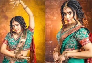 சந்திரமுகி கெட்டப்பில் பரீனா ஆசாத்