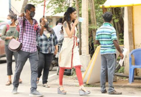 வெப் தொடரில் நடிக்கிறார் ஓவியா