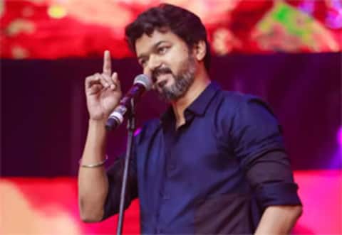 காக்கா, கழுகு கதைக்கு பதில் கதை சொல்வாரா விஜய்?