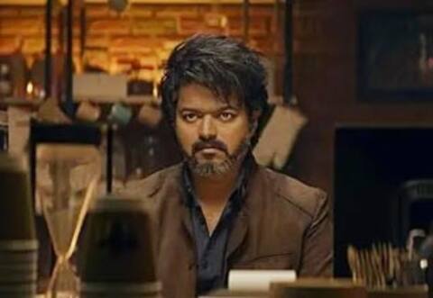 10, 15 பேருடன் ஓட்டப்படும் லியோ