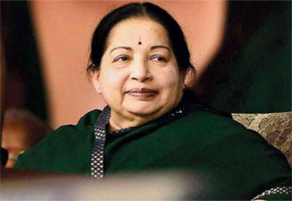 அரசியல் மற்றும் கலையுலக வரலாற்றின் தனிப்பெரும் பெண் ஆளுமை ஜெ ஜெயலலிதா.