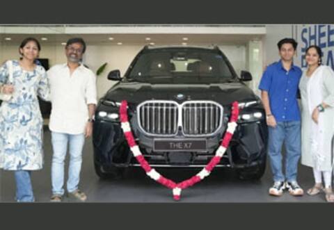 ஏ.ஆர்.முருகதாஸ் வீட்டுக்கு புது வரவாக வந்த பிஎம்டபிள்யூ கார்