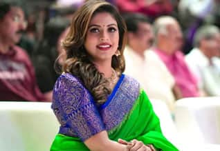 பேஷன் டிசைனிங் படிக்கிறார் இனியா