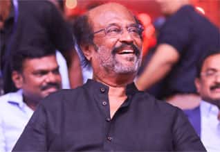 விஜய்க்கும், எனக்கும் போட்டி என கூறுவது கவலை அளிக்கிறது : ரஜினி