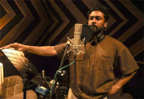 கங்குவா டப்பிங்கை துவக்கினார் சூர்யா