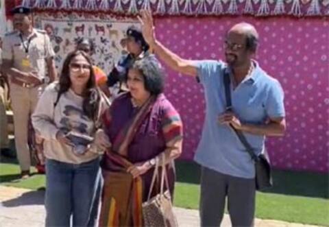 முகேஷ் அம்பானி வீட்டு திருமண நிகழ்ச்சியில் குடும்பத்துடன் கலந்து கொண்ட ரஜினி!