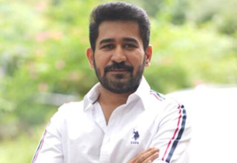 ஓட்டுக்கு பணம் : விஜய் ஆண்டனி விளக்கம்