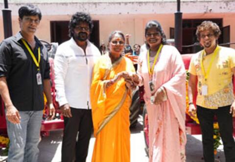 எம்.ஜி.ஆர் மாதிரி செயல்படுவேன்: 10 டிராக்டர் வழங்கி ராகவா லாரன்ஸ் பேச்சு