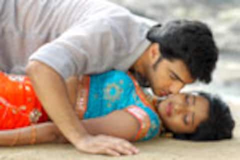 சிரித்தால் ரசிப்பேன்