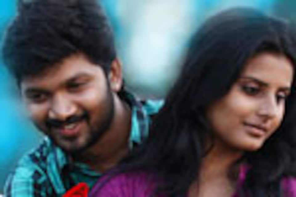 கேரள நாட்டிளம் பெண்களுடனே
