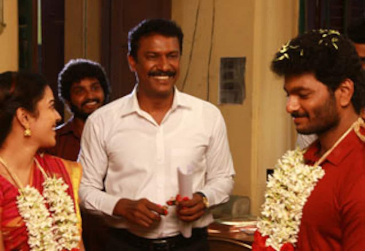 எட்டுத்திக்கும் பற