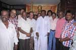 விஜயகாந்திற்கு பி.ஆர்.ஓ.,க்கள் வாழ்த்து