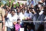 ரஜினி பிறந்தநாள் : ரசிகர்கள் கொண்டாட்டம்