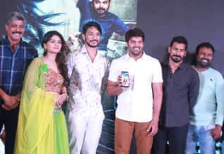 இருட்டு அறையில் முரட்டு குத்து 2வது பாடல் வெளியீடு