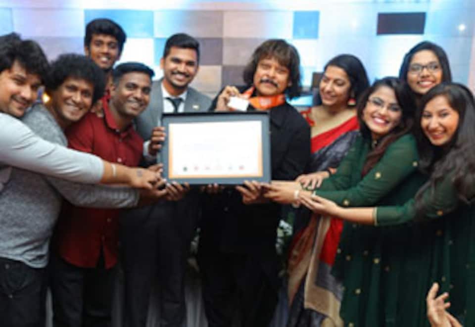 வீணையில் ராஜேஷ் வைத்யா சாதனை
