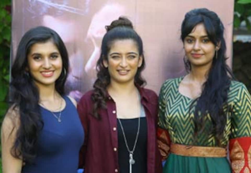 பிங்கர் டிப் பிரஸ் மீட்
