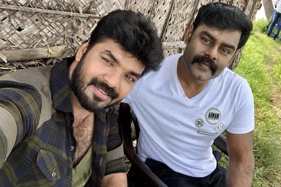 மதுரராஜா படத்தில் நடிக்கும் ஆர்கே.சுரேஷும், ஜெய்யும் எடுத்துக்கொண்ட செல்பி.