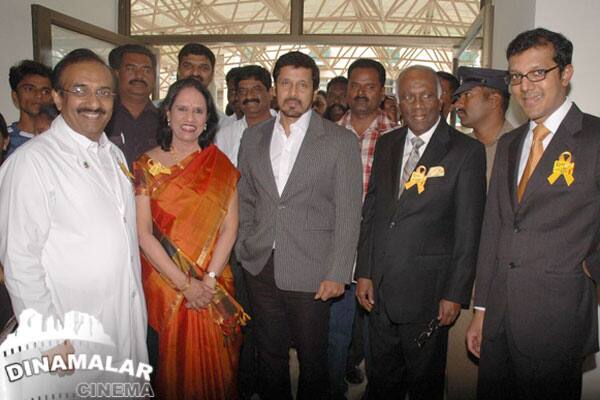ஹெபடைட்டிஸ் - பி பிரச்சாரத்தில் விக்ரம்