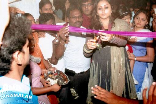 நமீதா பிறந்தநாள் கொண்டாட்டம்