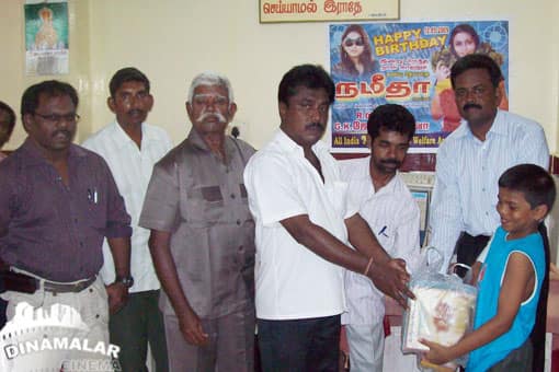 நமீதா பிறந்தநாள் கொண்டாட்டம்
