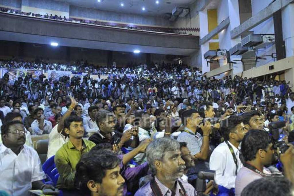 கமல் 60 :நலத்திட்ட உதவிகள்
