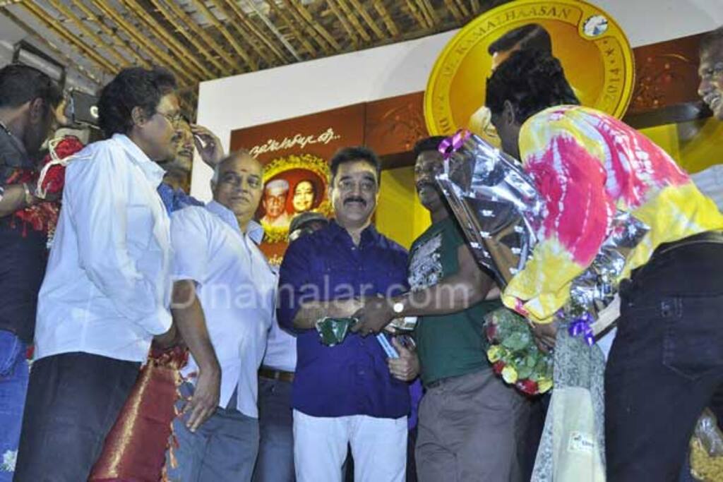 கமல் 60 :நலத்திட்ட உதவிகள்