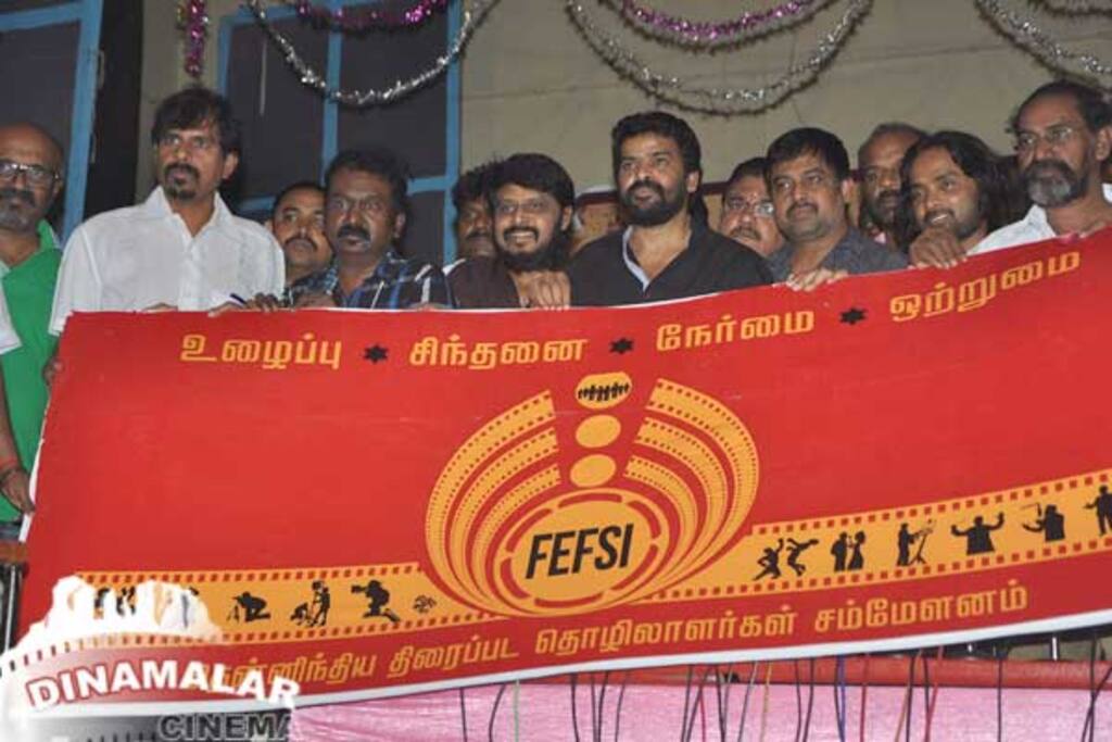 பெப்சி புதிய லோகோ அறிமுகம்