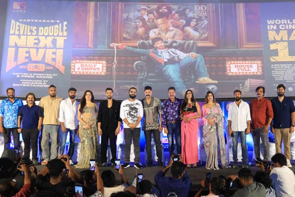 ஆர்யா இயக்கத்தில் சந்தானம் நடித்துள்ள டிடி நெக்ஸ்ட் லெவல் படத்தின் இசை வெளியீடு நடந்தது.