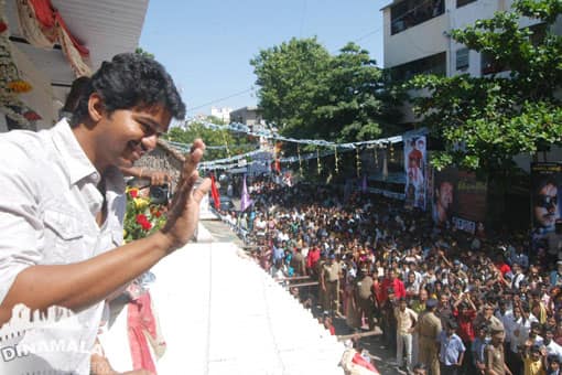 விஜய் பிறந்த நாள் கொண்டாட்டம்