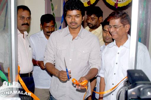 விஜய் பிறந்த நாள் கொண்டாட்டம்