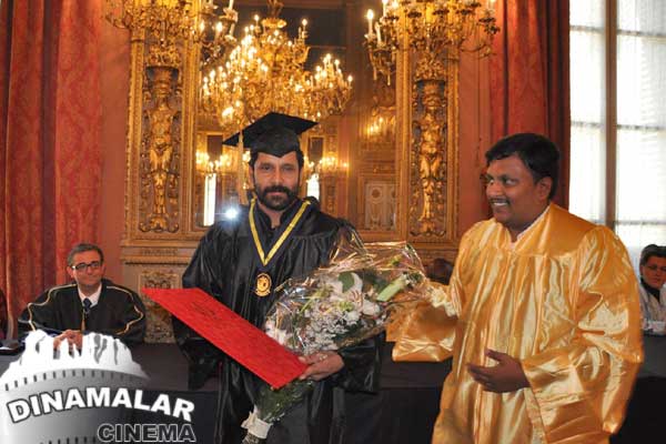 விக்ரமிற்கு டாக்டர் பட்டம்