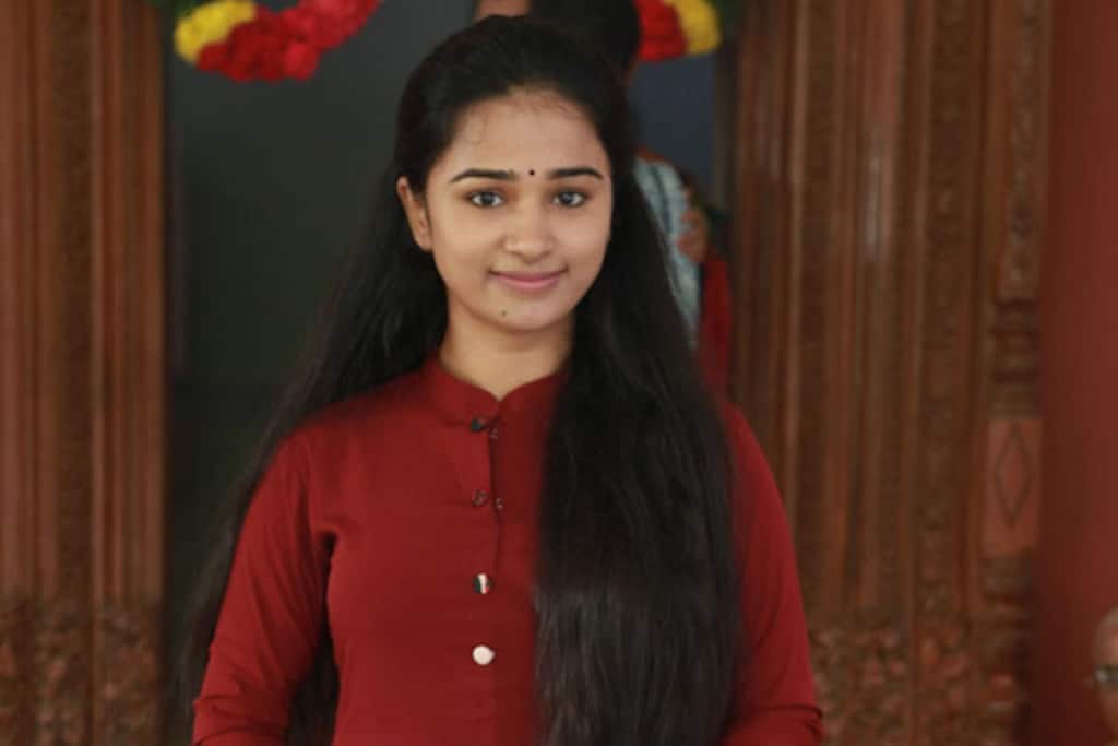 அடுத்த சாட்டை பட பூஜை