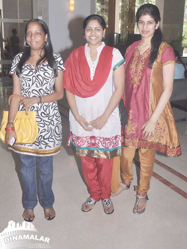 இளையராஜா பிறந்தநாள் கொண்டாட்டம்