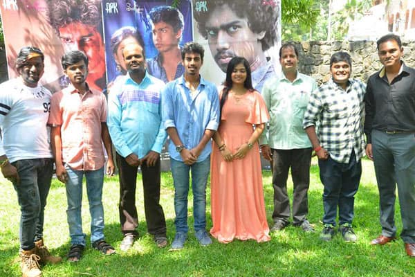 உறுதிகொள் படக்குழு சந்திப்பு