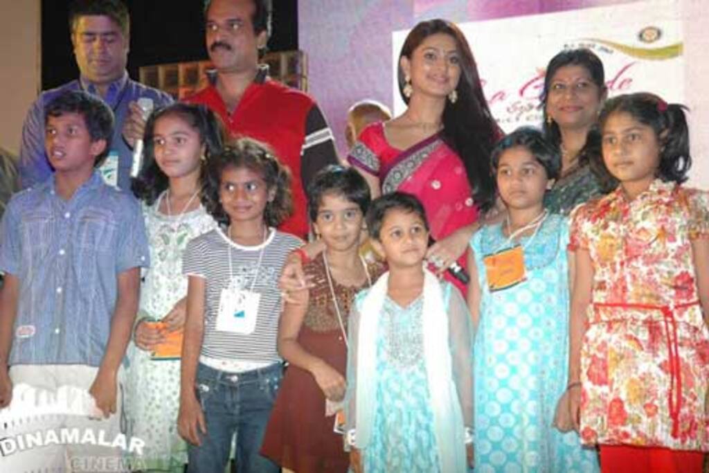 போலியோ ஒழிப்பில் சினேகா