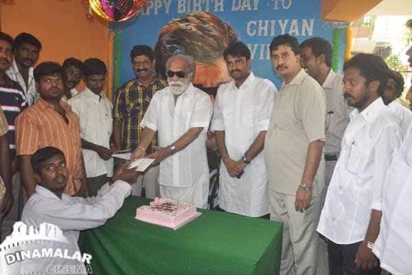 விக்ரம் பிறந்தநாள் கொண்டாட்டம்