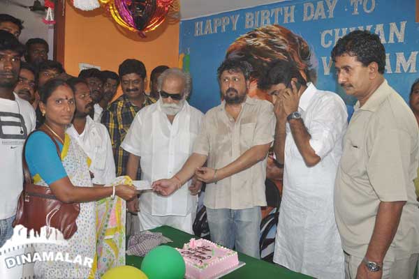 விக்ரம் பிறந்தநாள் கொண்டாட்டம்